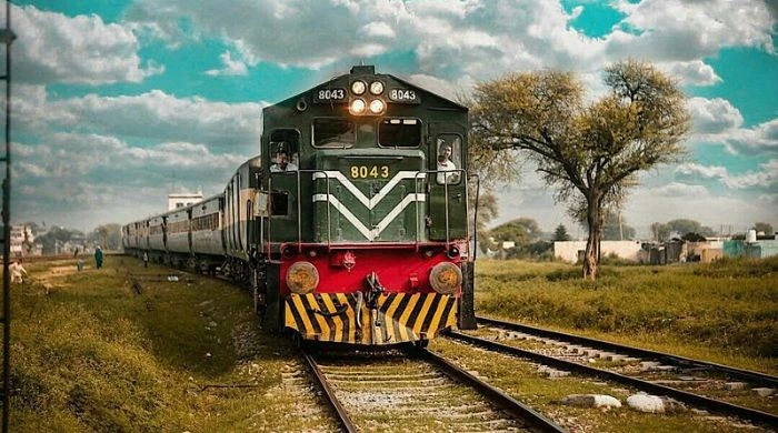 Train Cancellations Deepen Pakistan Railways Crisis